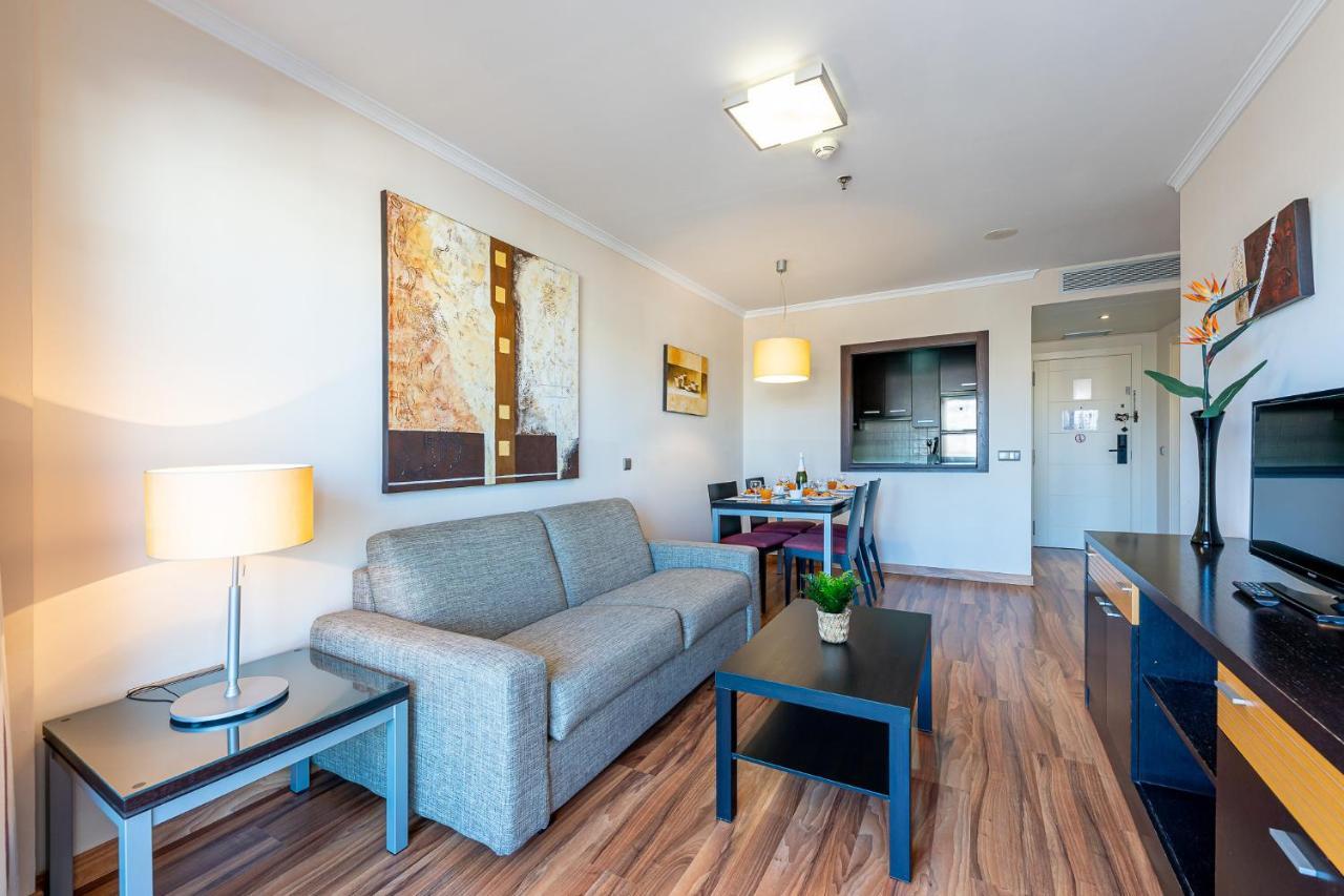 797 Holiday Rentals - Arcosur1- Moderno Apartamento Con Terraza Y Vistas Benalmádena Buitenkant foto